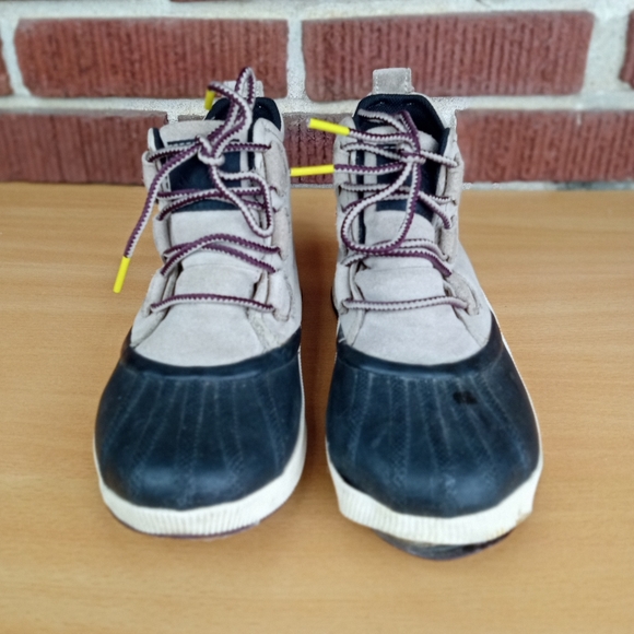 SOREL 'Out N' About III' Classic Duck Boot in Omega Taupe/Black Sz. 5.5 - Picture 4 of 9